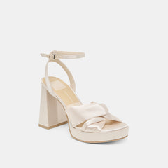 PARLO HEELS IVORY SATIN
– Dolce Vita / Dolce Vita
