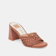 MARGOE HEELS COGNAC WOVEN STELLA
– Dolce Vita / Dolce Vita