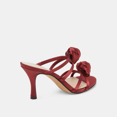 LINZY HEELS WINE SATIN
– Dolce Vita / Dolce Vita