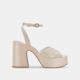 WESSI PEARL HEELS VANILLA PEARLS
– Dolce Vita / Dolce Vita