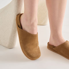 Joney Lt Brown Suede Flats / Dolce Vita