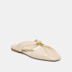 Franey White Leather Flats / Dolce Vita