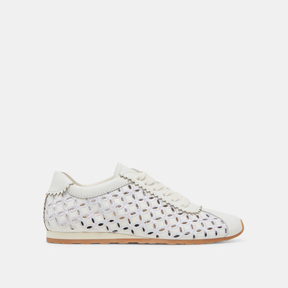 DANIE EYELET PERF SNEAKERS TRUE WHITE LEATHER
– Dolce Vita / Dolce Vita