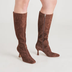GYRA BOOTS DK BROWN SUEDE
– Dolce Vita / Dolce Vita