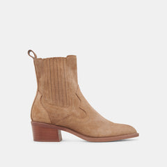 BRYLEE H2O WIDE BOOTIES MUSHROOM SUEDE
– Dolce Vita / Dolce Vita