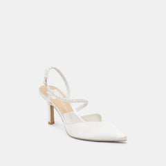 KAMRA PEARL HEELS TRUE WHITE SATIN
– Dolce Vita / Dolce Vita