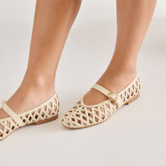 Bodey Bone Stella Ballet Flats / Dolce Vita