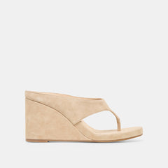 Hinna Camel Suede Wedges / Dolce Vita