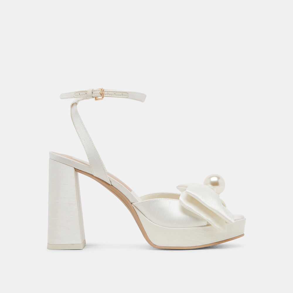 PATTON HEELS IVORY SATIN
– Dolce Vita / Dolce Vita