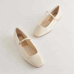 Reyes Wide Ballet Flats Ivory Leather | Ivory Ballet Flats
– Dolce Vita / Dolce Vita