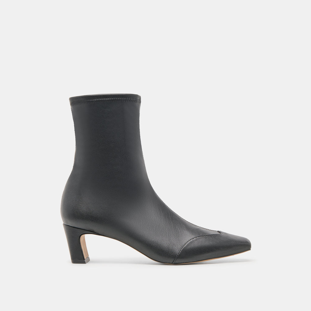 ANIKA WIDE BOOTS BLACK STELLA
– Dolce Vita / Dolce Vita