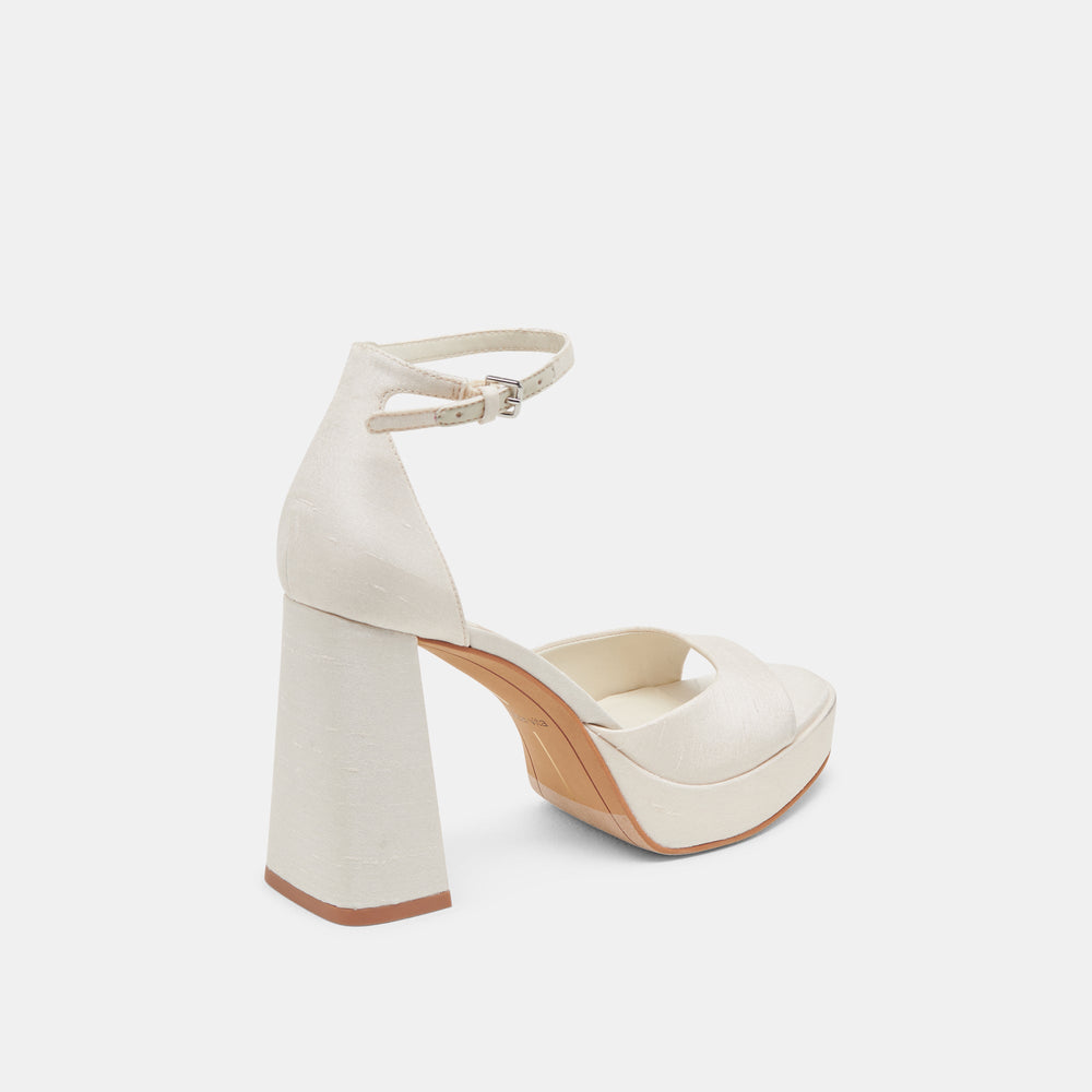 PANDRO WIDE HEELS WHITE SATIN
 – Dolce Vita / Dolce Vita