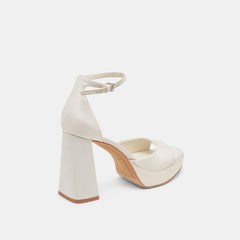 PANDRO WIDE HEELS WHITE SATIN
 – Dolce Vita / Dolce Vita