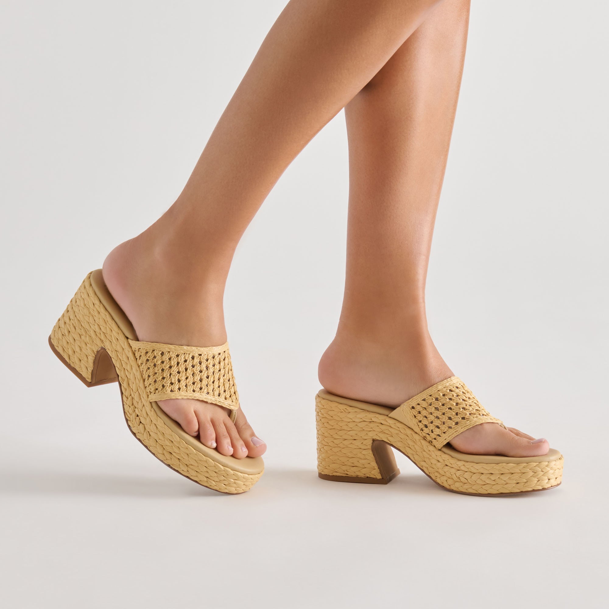 RIPPLE Lt Natural Raffia Platform Thong Block Heel / Dolce Vita