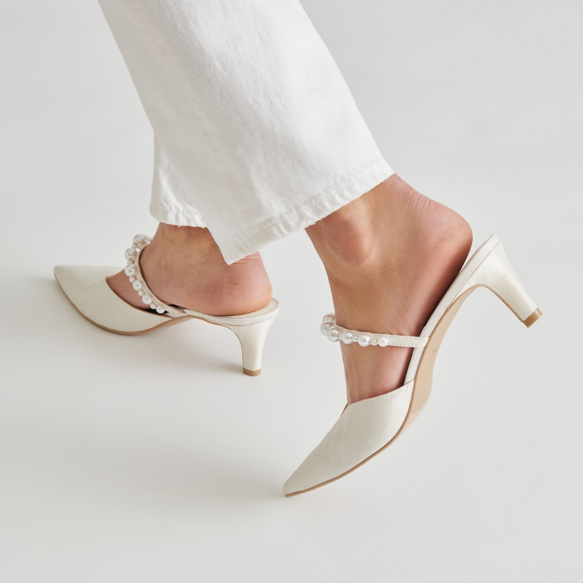 Kanika Pearl Mid Vanilla Pearl Heels / Dolce Vita