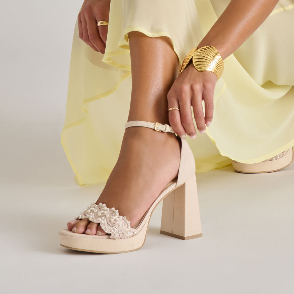 PELTIN PEARL HEELS VANILLA WOVEN RAFFIA
 – Dolce Vita / Dolce Vita