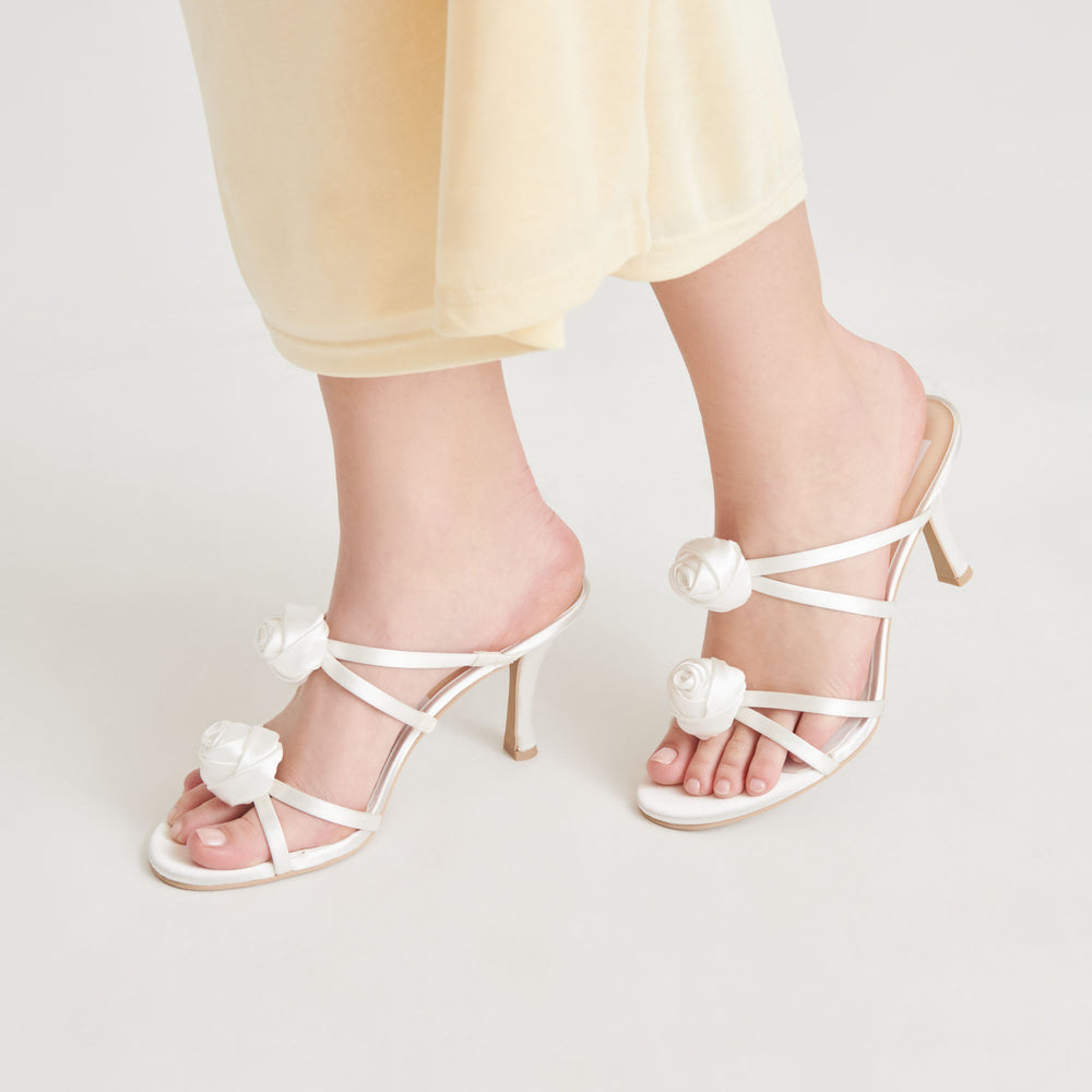 LINZY HEELS TRUE WHITE SATIN
 – Dolce Vita / Dolce Vita