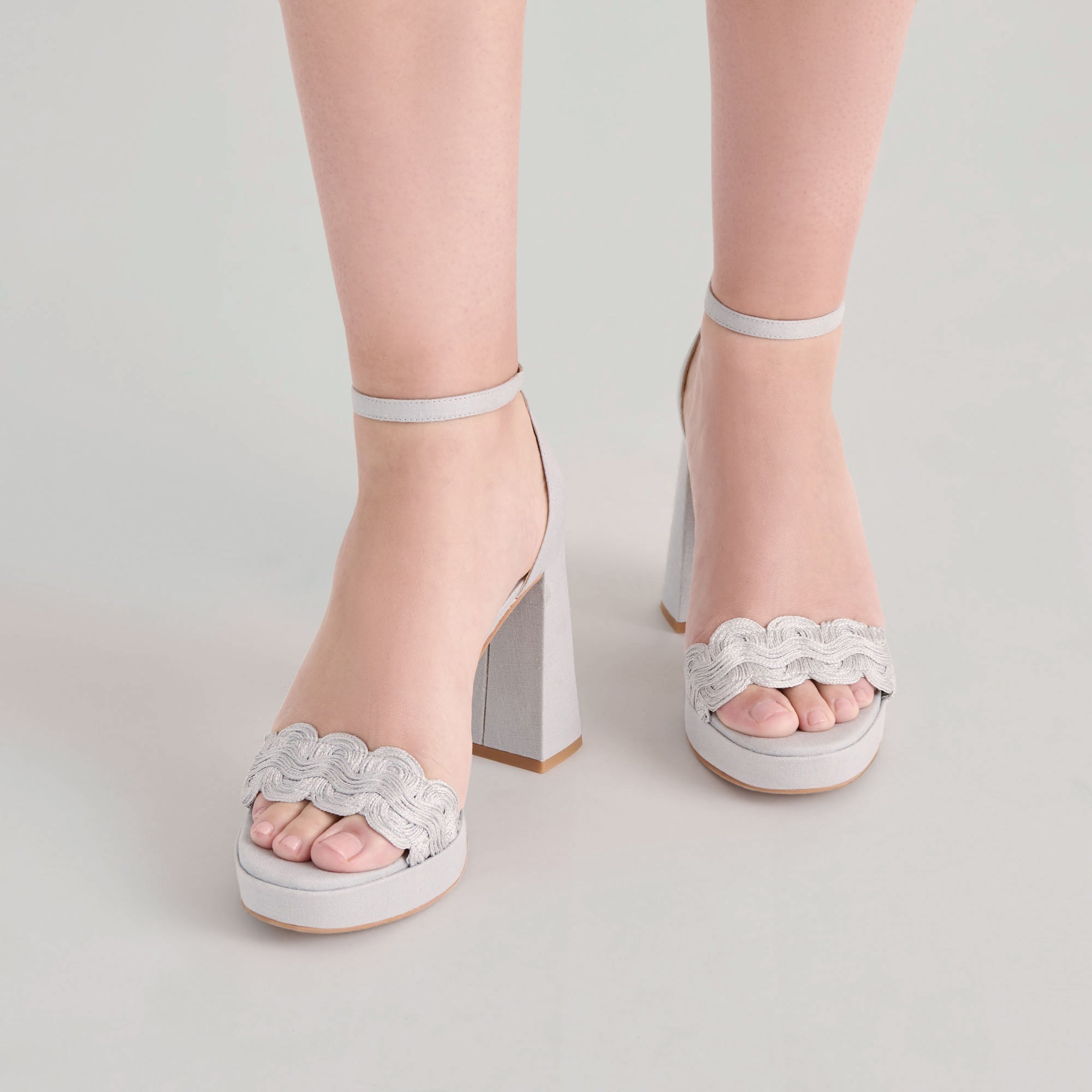 PELTIN HEELS GREY WOVEN RAFFIA
 – Dolce Vita / Dolce Vita