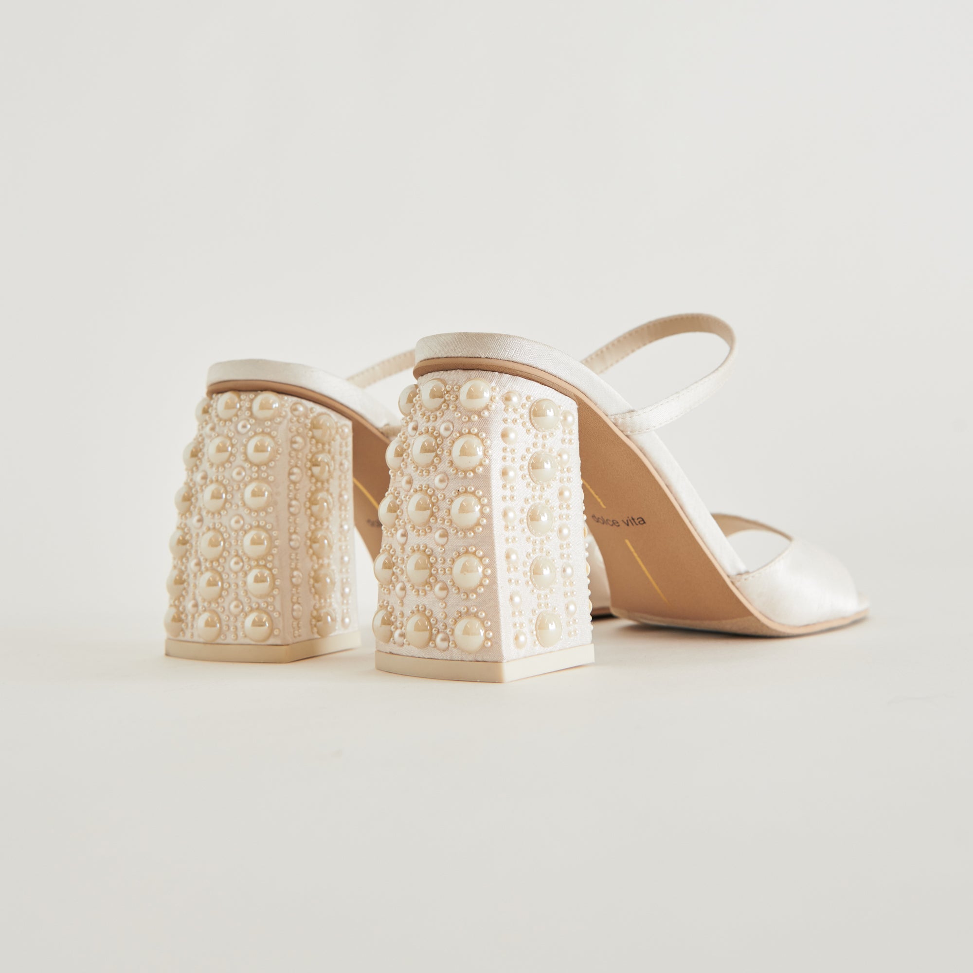 JEMMY PEARL HEELS VANILLA SILK
 – Dolce Vita / Dolce Vita
