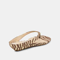 GIZEL Beige Zebra Raffia Thong Square-Toe Sandals / Dolce Vita
