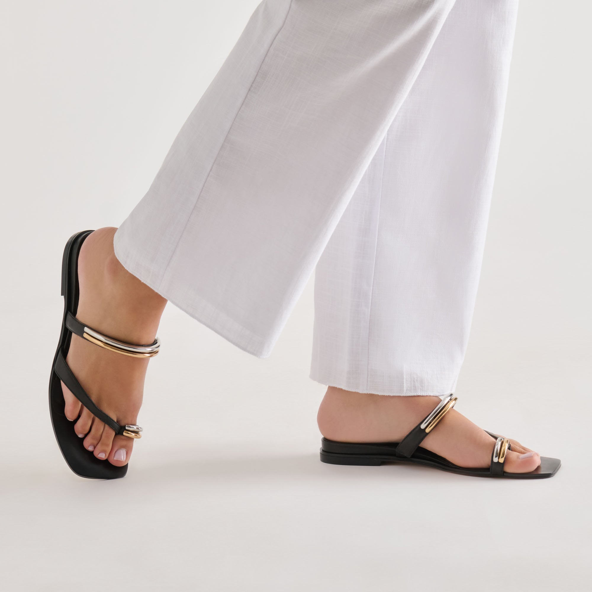 Tarina Black Leather Sandals / Dolce Vita