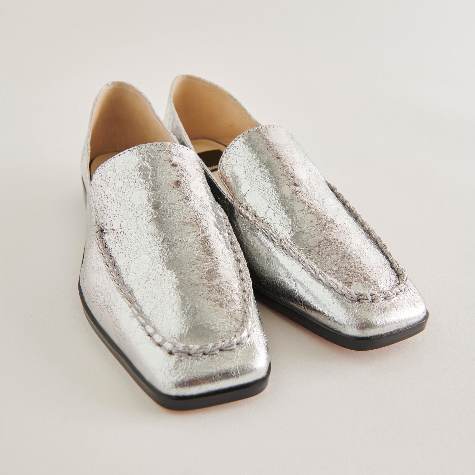 Beny Flats Silver Distressed Leather | Silver Leather Flats for Women
 – Dolce Vita / Dolce Vita