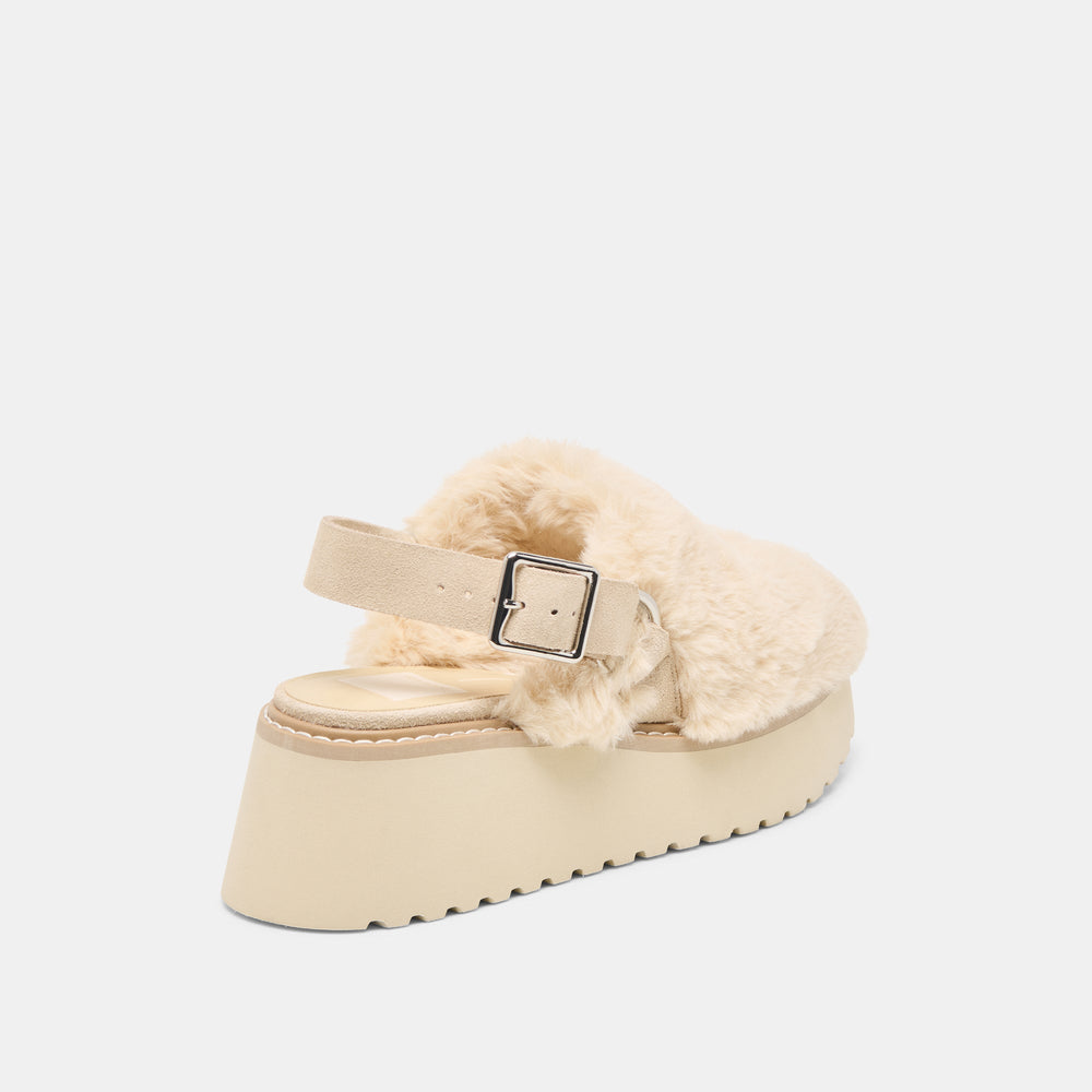 Lansy Natural Plush Flats / Dolce Vita