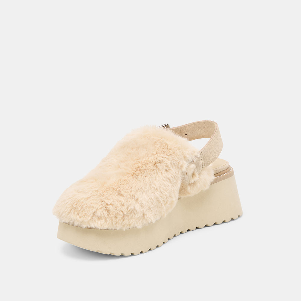 Lansy Natural Plush Flats / Dolce Vita