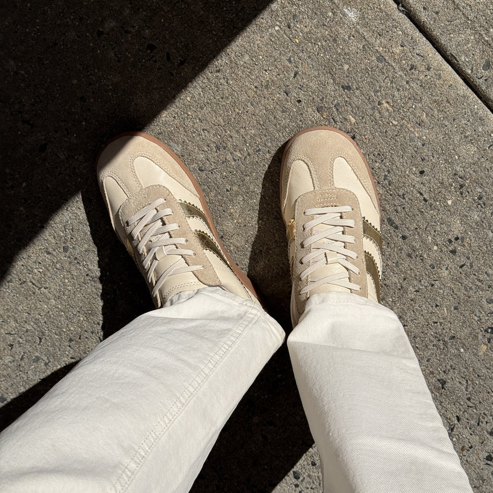 Merit White Gold Leather Sneakers / Dolce Vita