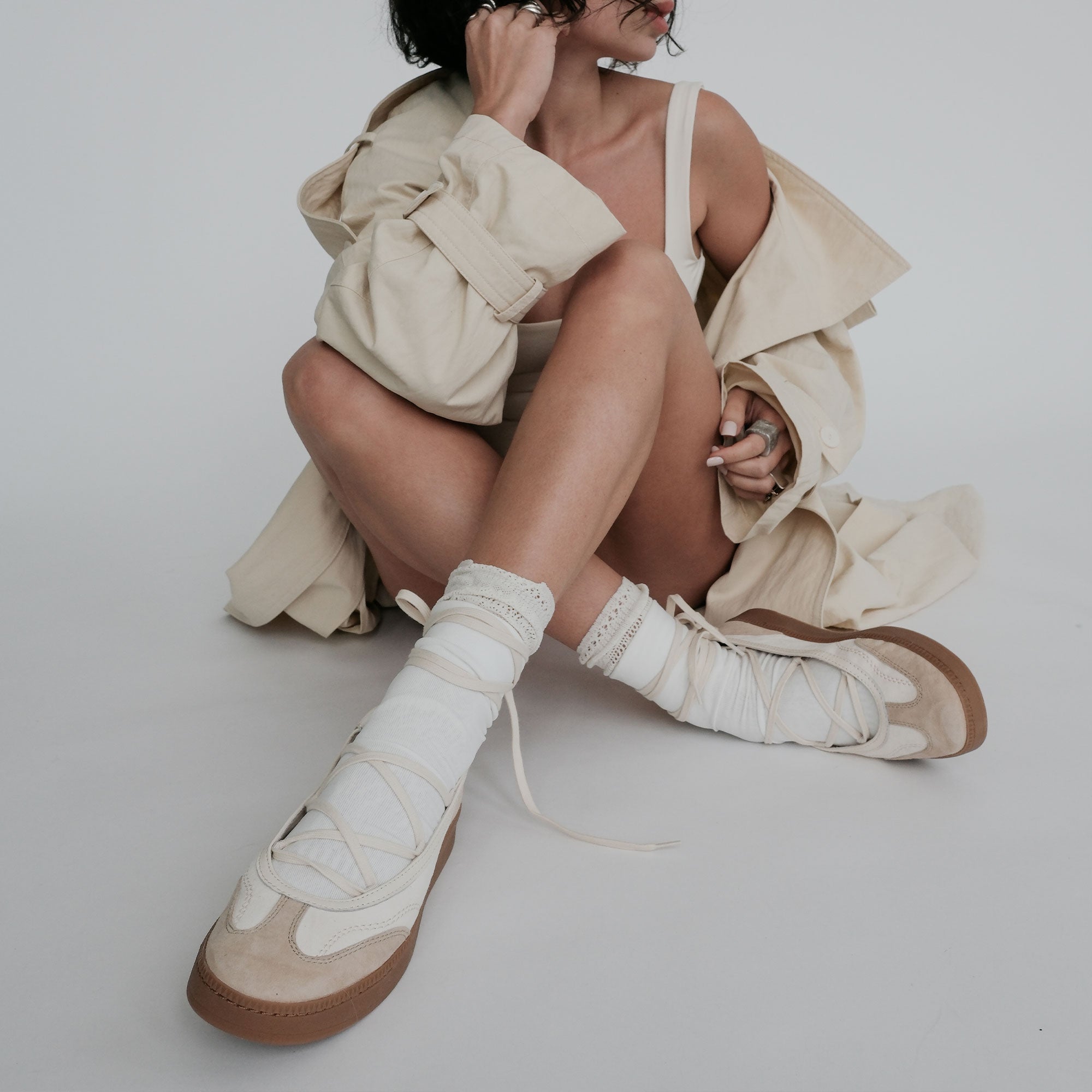 Nyomie Ivory Multi Leather Sneakers / Dolce Vita
