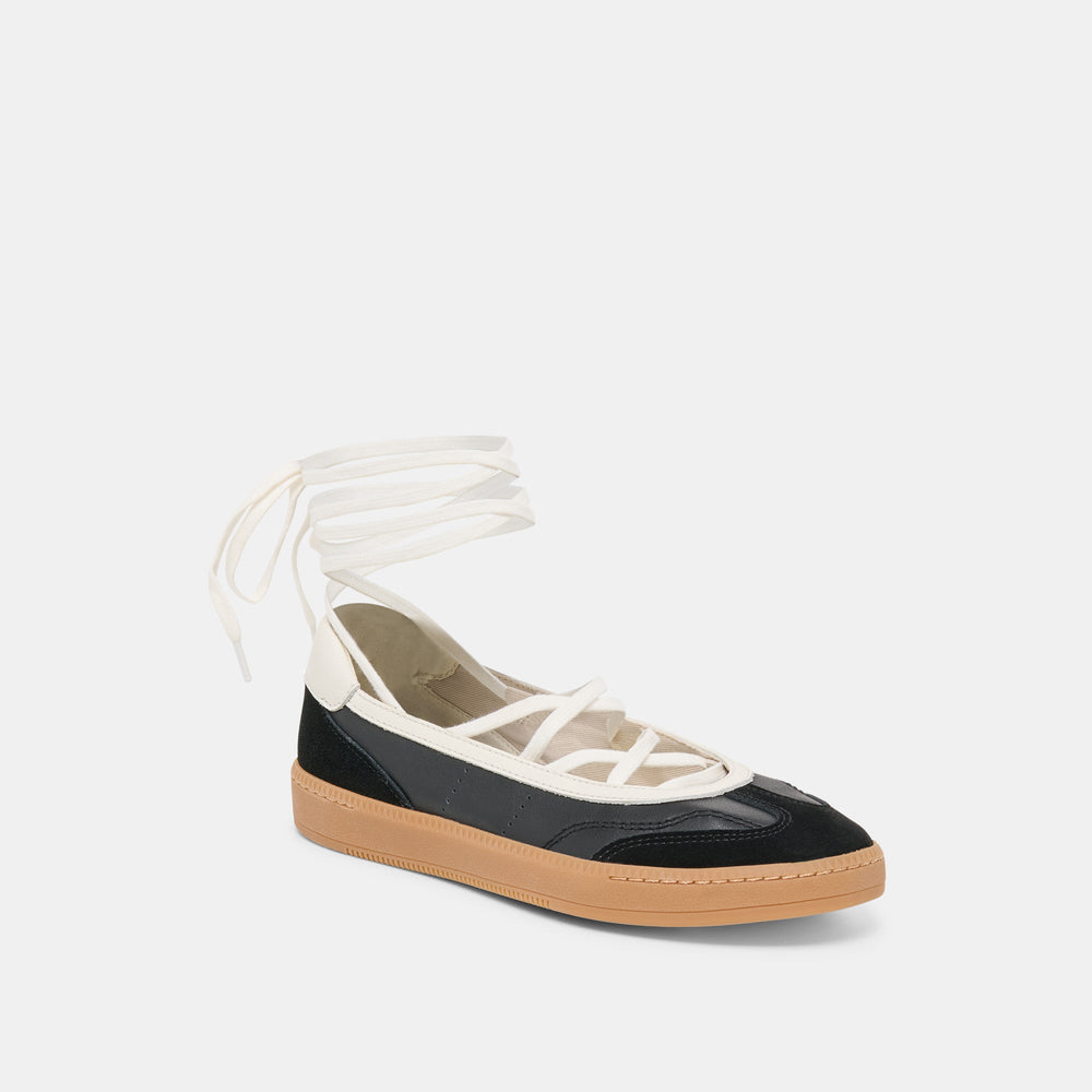 Nyomie Black Leather Sneakers / Dolce Vita