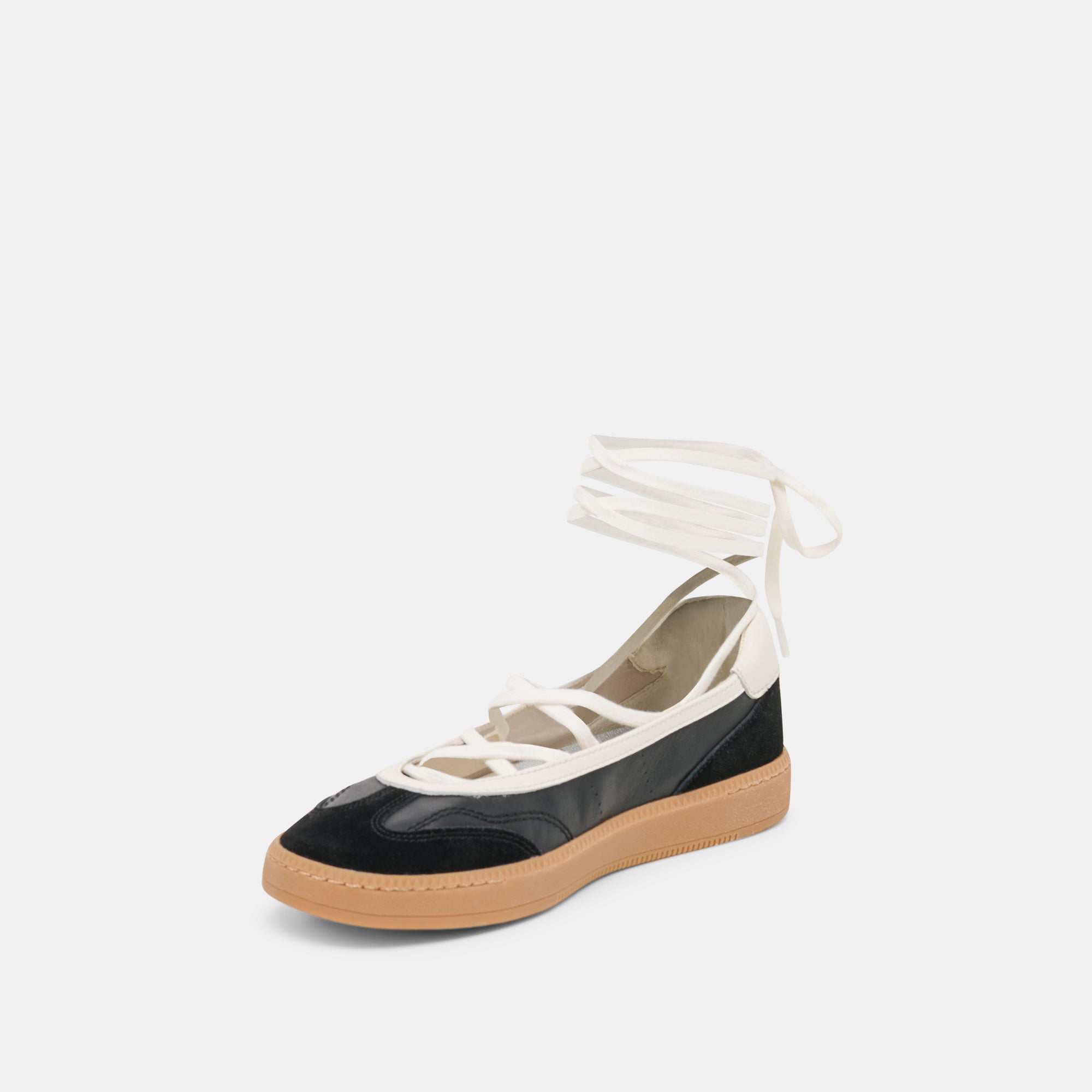 Nyomie Black Leather Sneakers / Dolce Vita