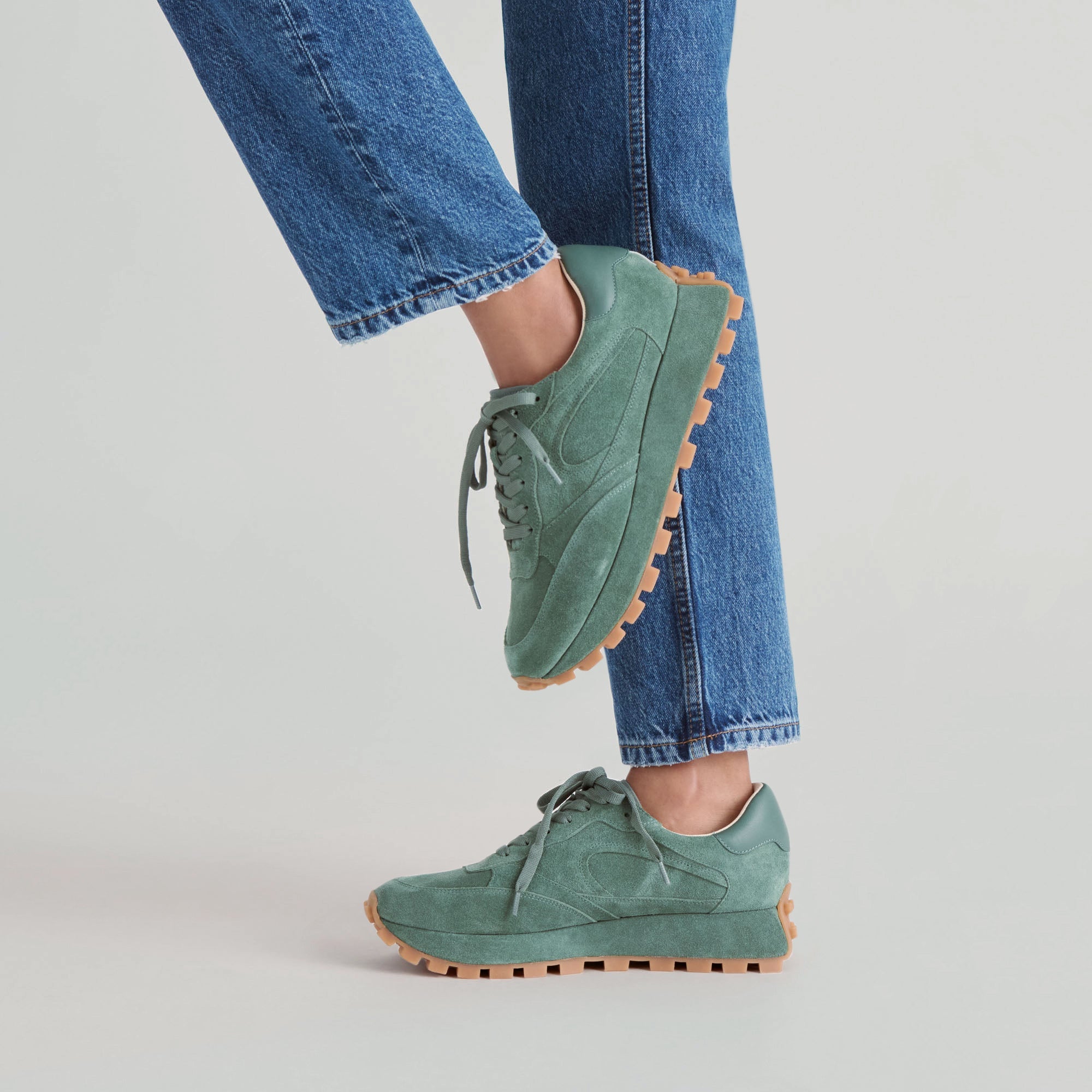 Tricia Dk Green Suede Sneakers / Dolce Vita