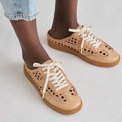 Notice Slide Woven Cafe Woven Stella Sneakers / Dolce Vita