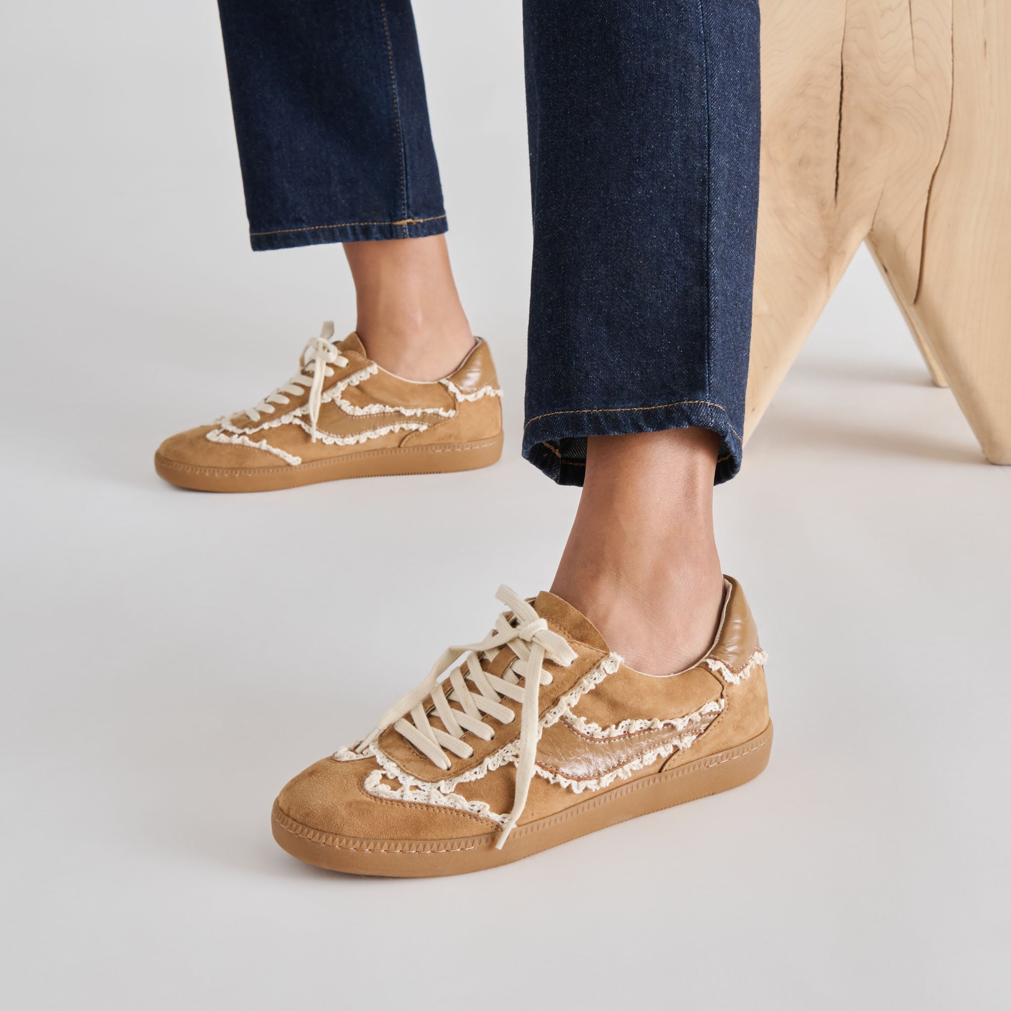 Notice Lace Lt Brown Suede Sneakers / Dolce Vita