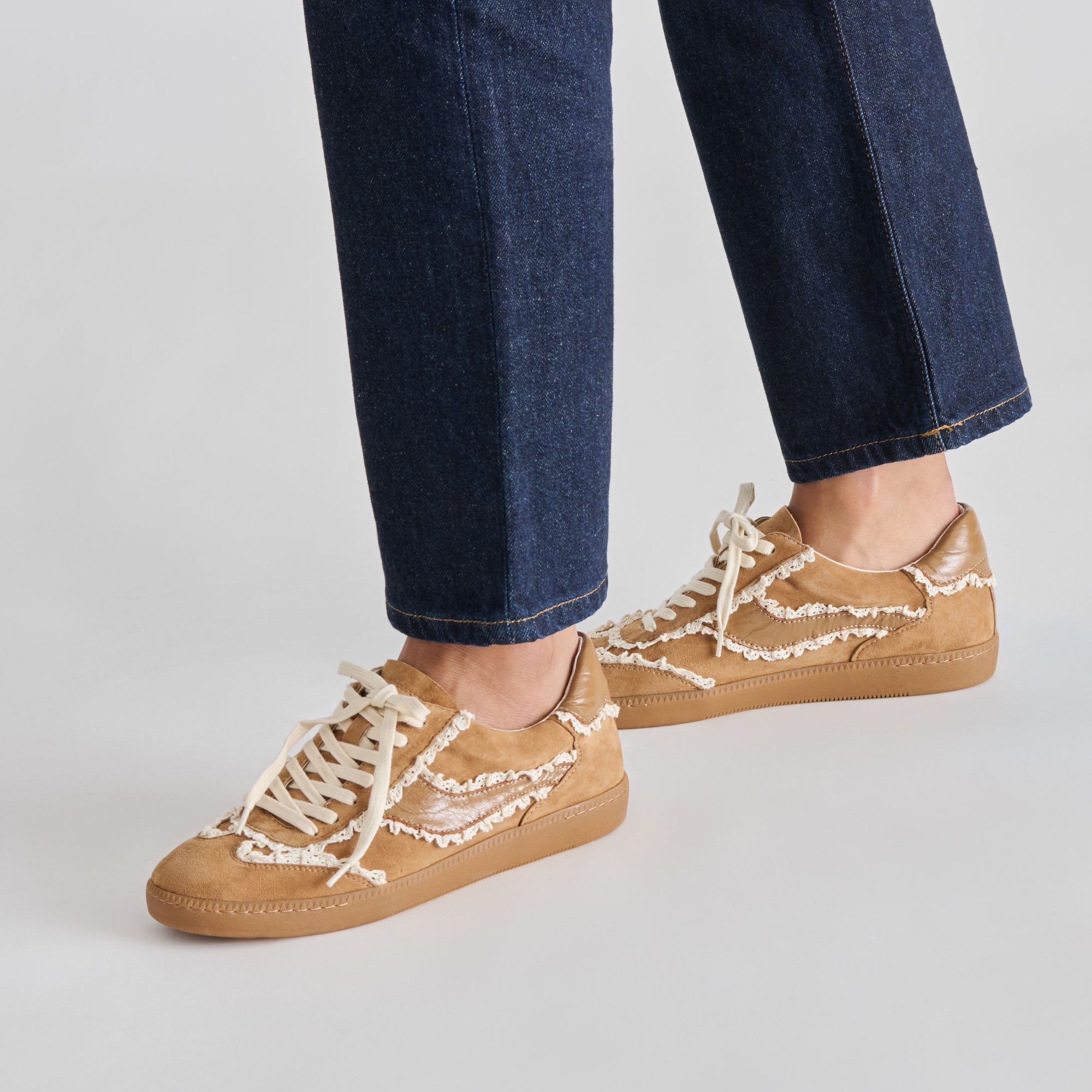 Notice Lace Lt Brown Suede Sneakers / Dolce Vita