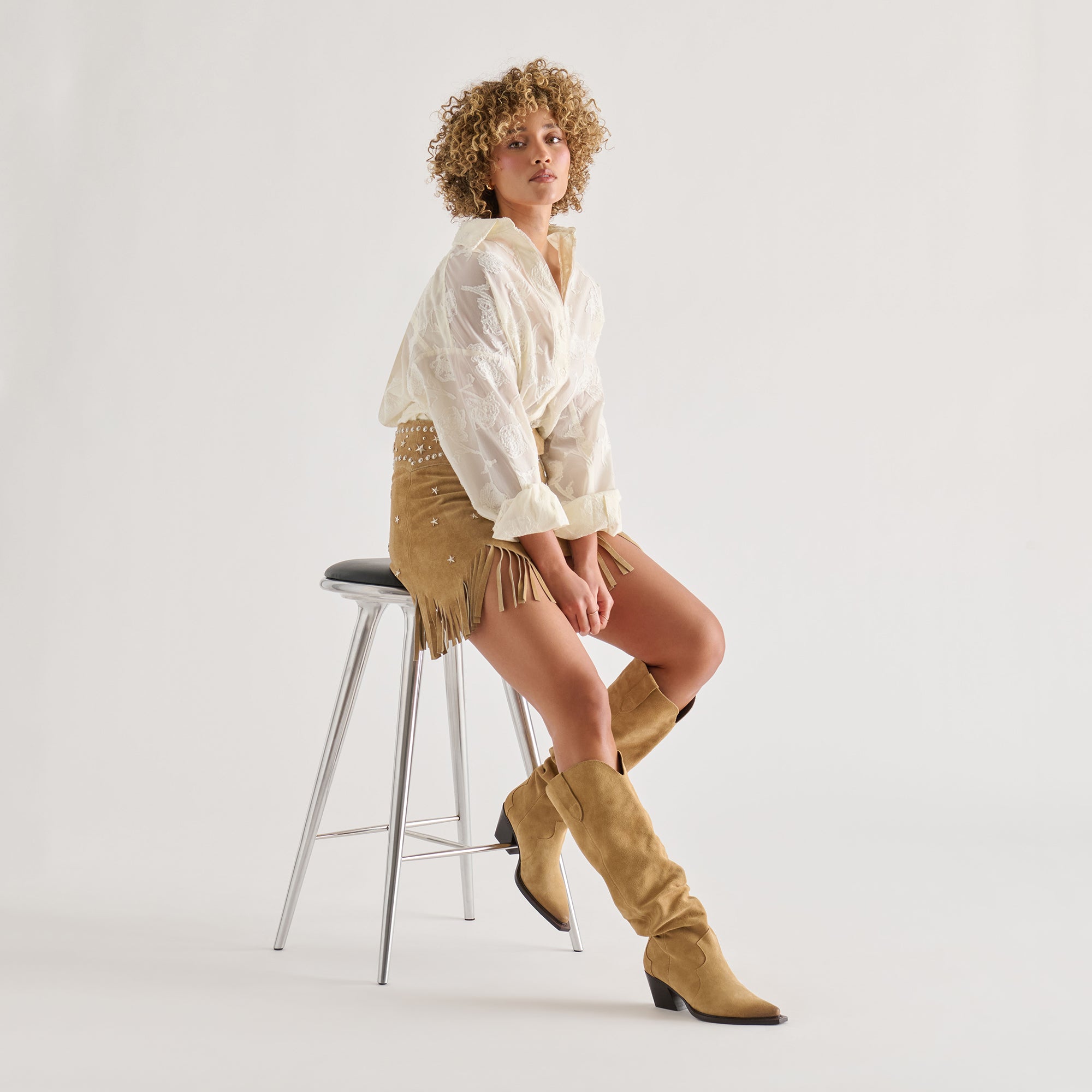 Buckly Camel Suede Boots / Dolce Vita