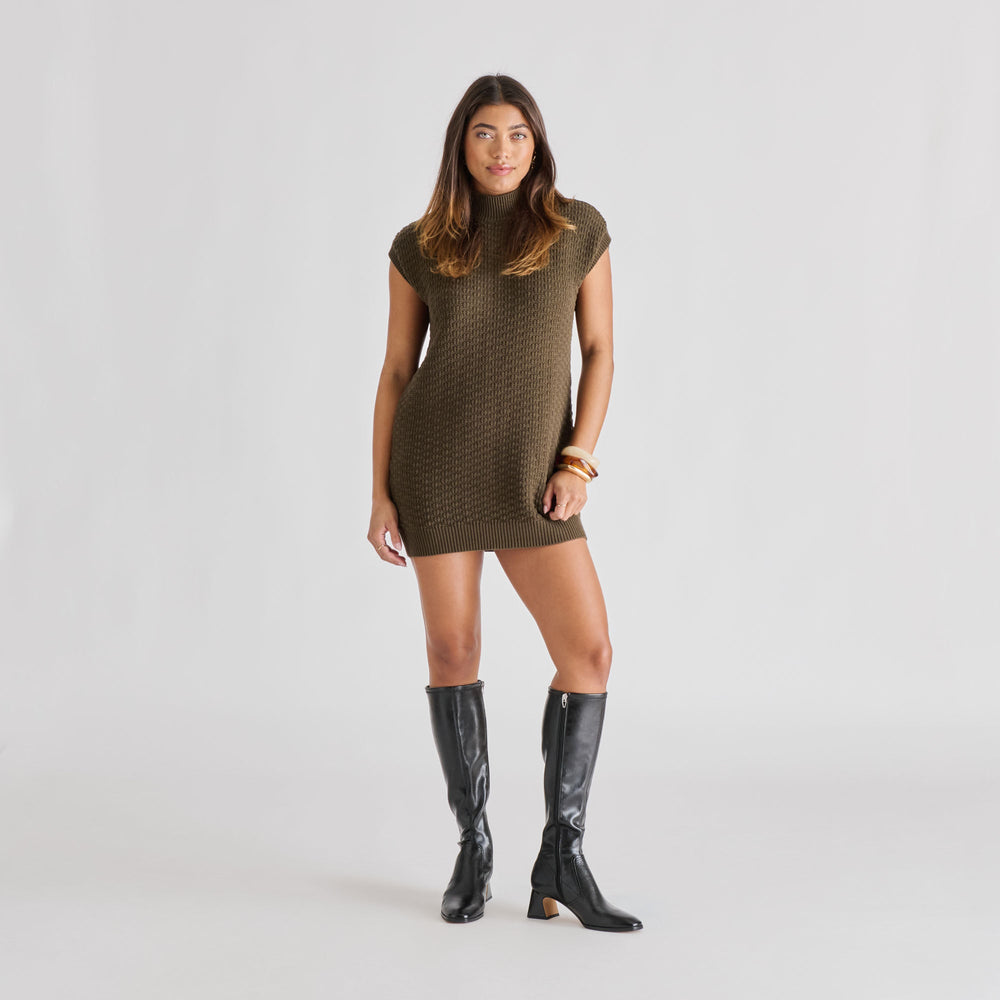 Alivia Black Leather Boots / Dolce Vita