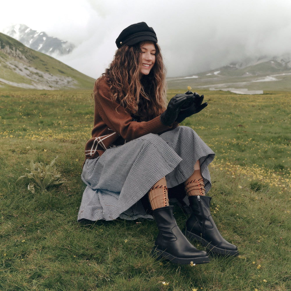 Simaya H2O Waterproof Black Leather Boots / Dolce Vita