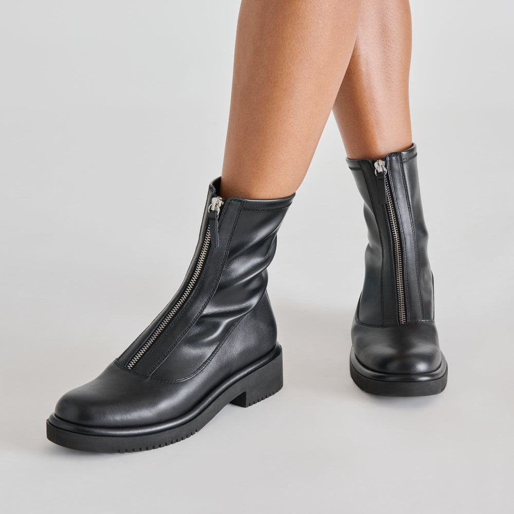 Shante Black Leather Boots / Dolce Vita