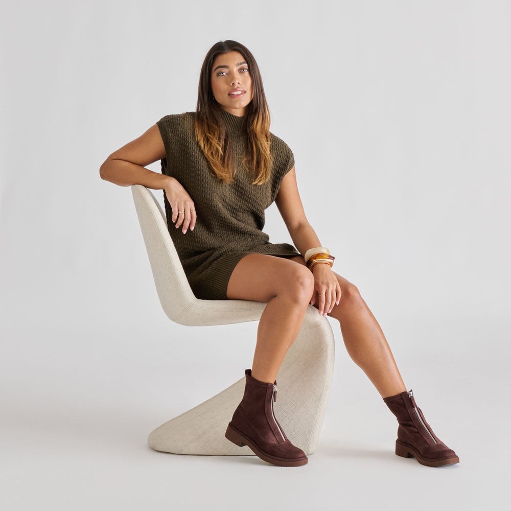 Shante Mahogany Stella Suede Boots / Dolce Vita