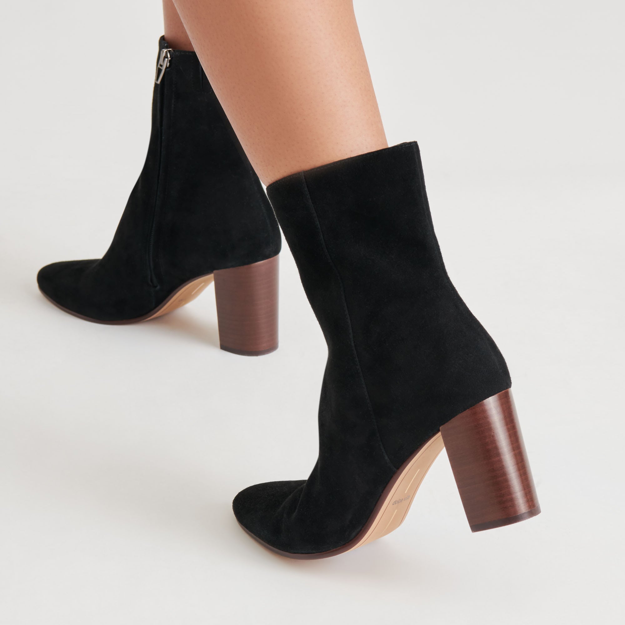 SUZY BOOTIES ONYX SUEDE
 – Dolce Vita / Dolce Vita