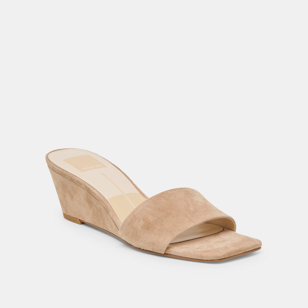 Qaily Camel Suede Wedges / Dolce Vita