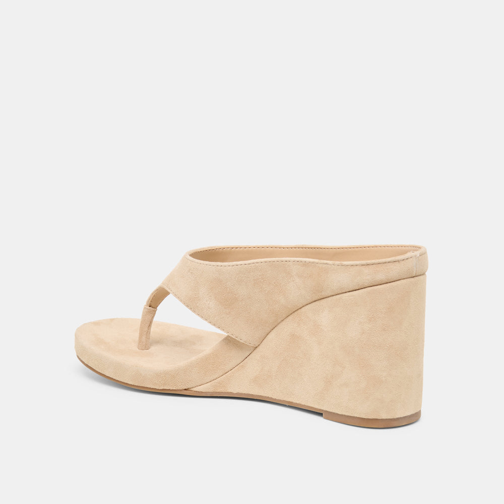 Hinna Camel Suede Wedges / Dolce Vita