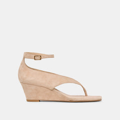 Quinny Bamboo Suede Wedges / Dolce Vita