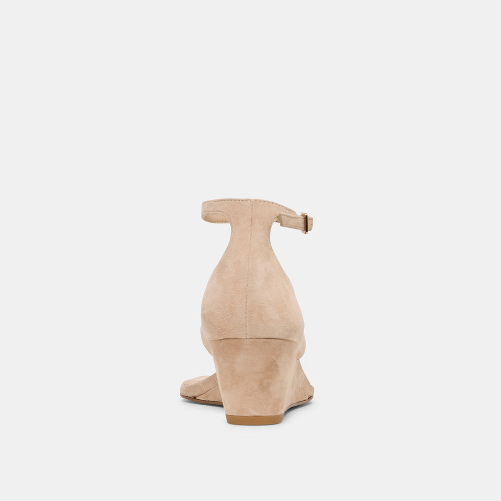 Quinny Bamboo Suede Wedges / Dolce Vita