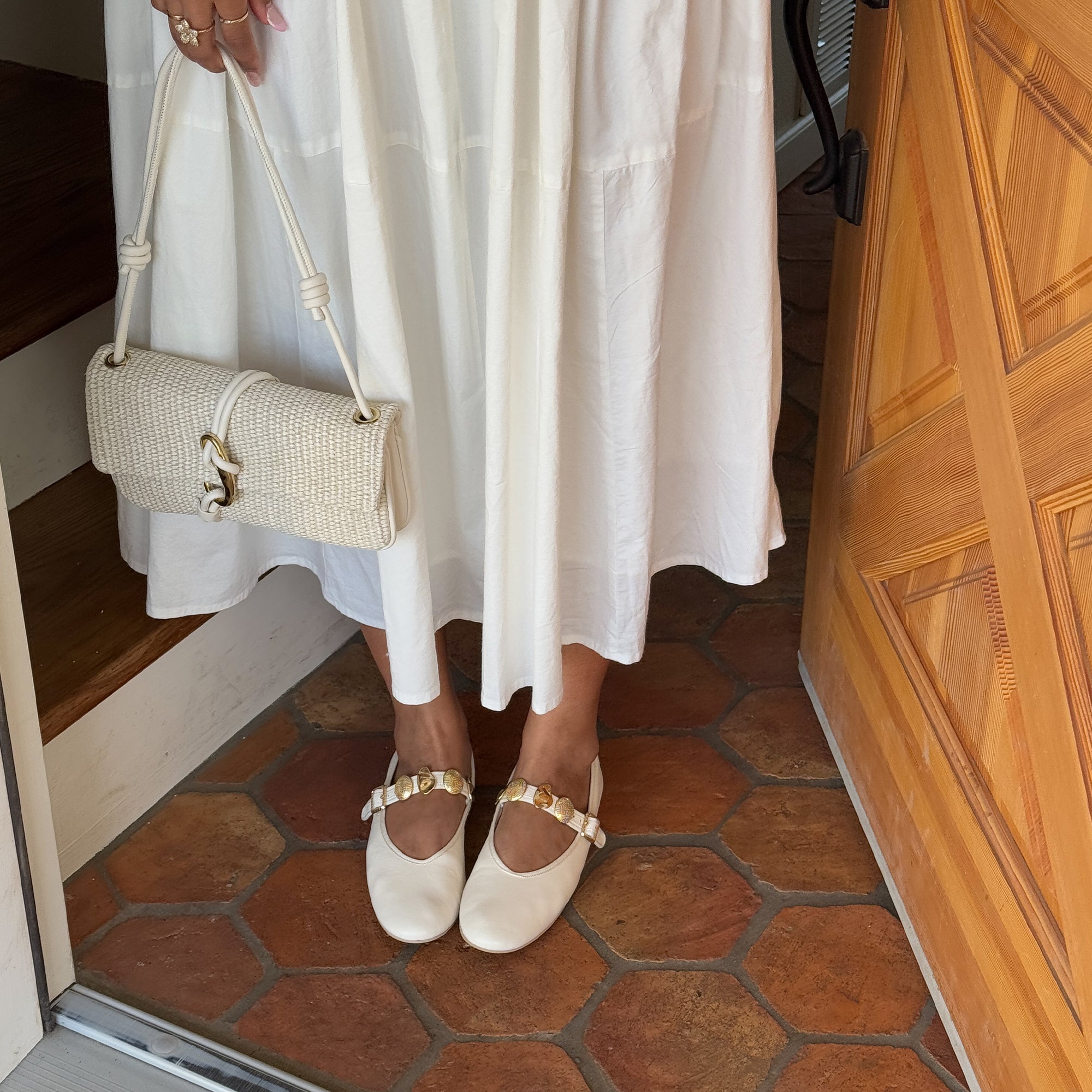 Relan Off White Leather Ballet Flats / Dolce Vita