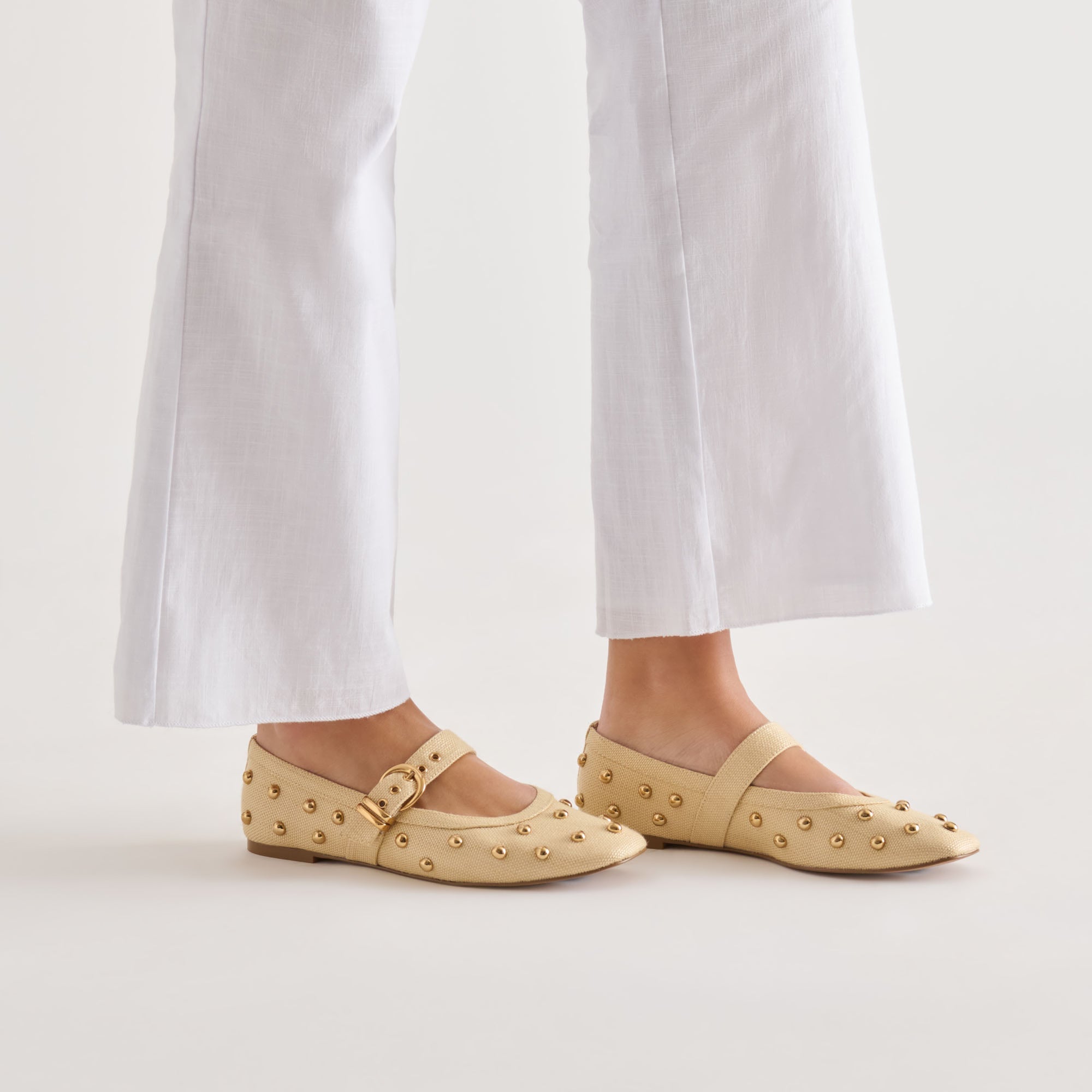 Mikel Stud Lt Natural Raffia Ballet Flats / Dolce Vita