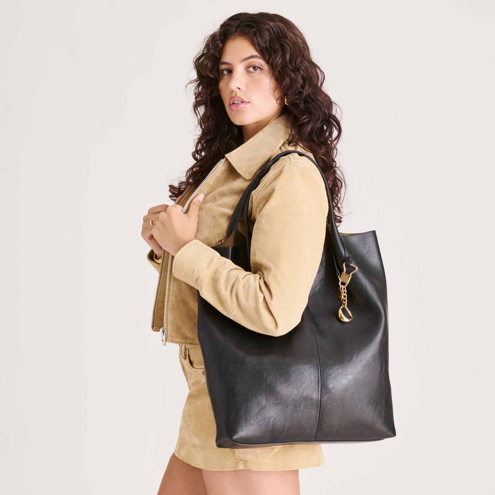 Auguste Black Stella Tote / Dolce Vita