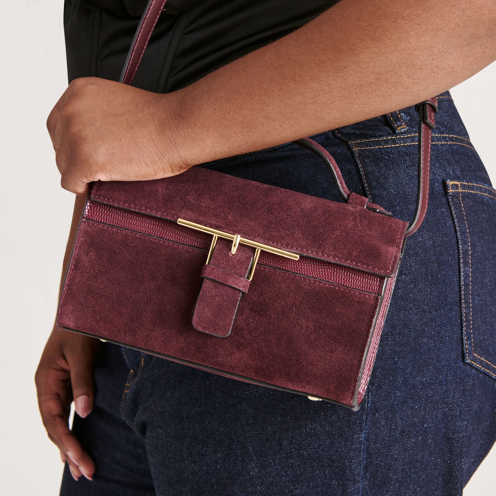 Zannone Burgundy Suede Crossbody / Dolce Vita